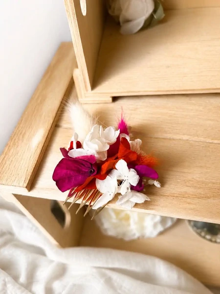 Petite broche