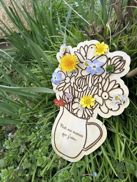 Bouquet de fleur en bois