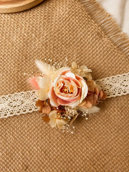 Bracelet ruban dentelle