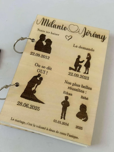 Livre d'or en bois